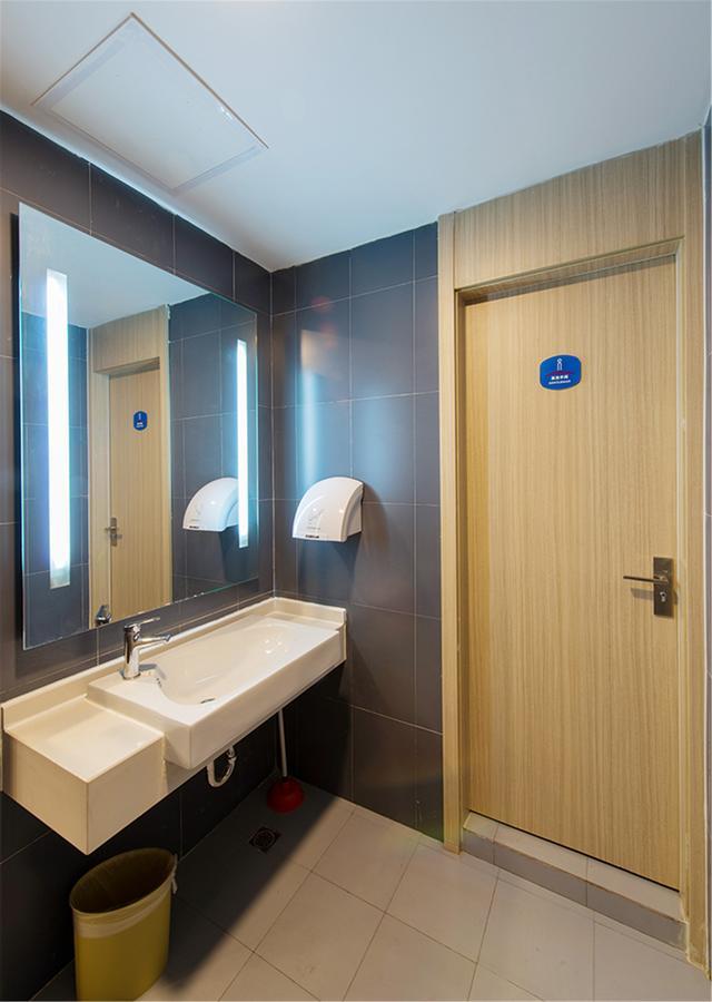 Hanting Hotel Zhuhai Gongbei Port Qinglv Nanlu Branch Zewnętrze zdjęcie